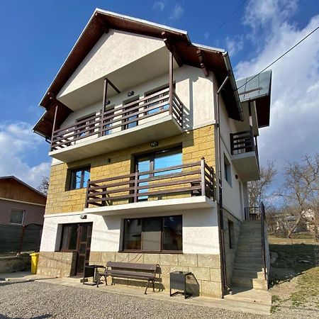 Casa Polen Comarnic Villa Exterior photo